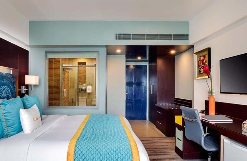 Hotel Zone By The Park, Orr, Chennai Extérieur photo