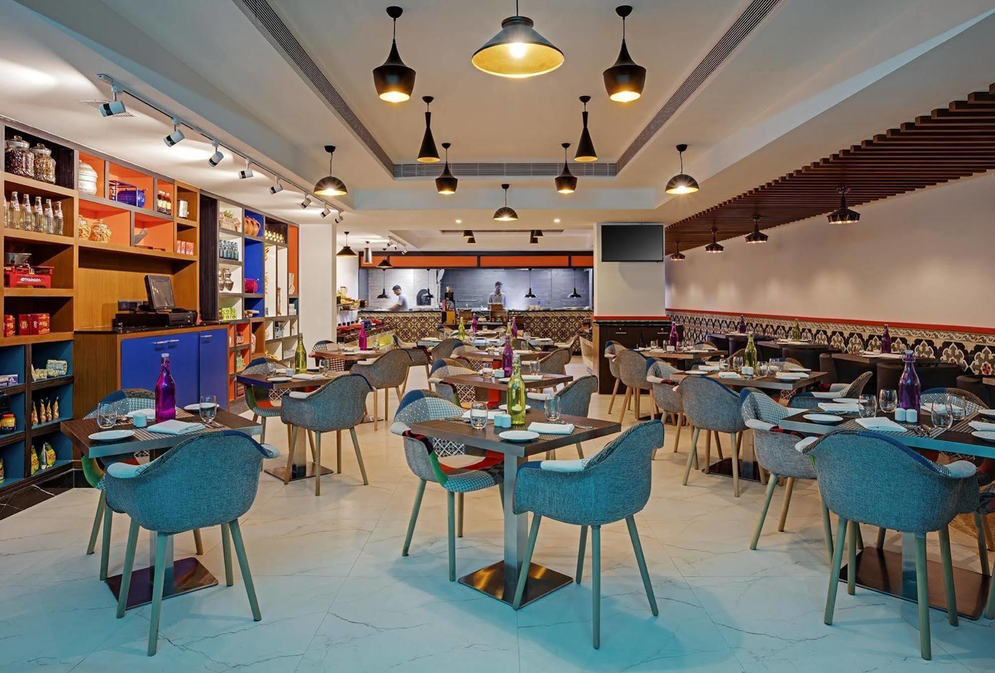 Hotel Zone By The Park, Orr, Chennai Extérieur photo