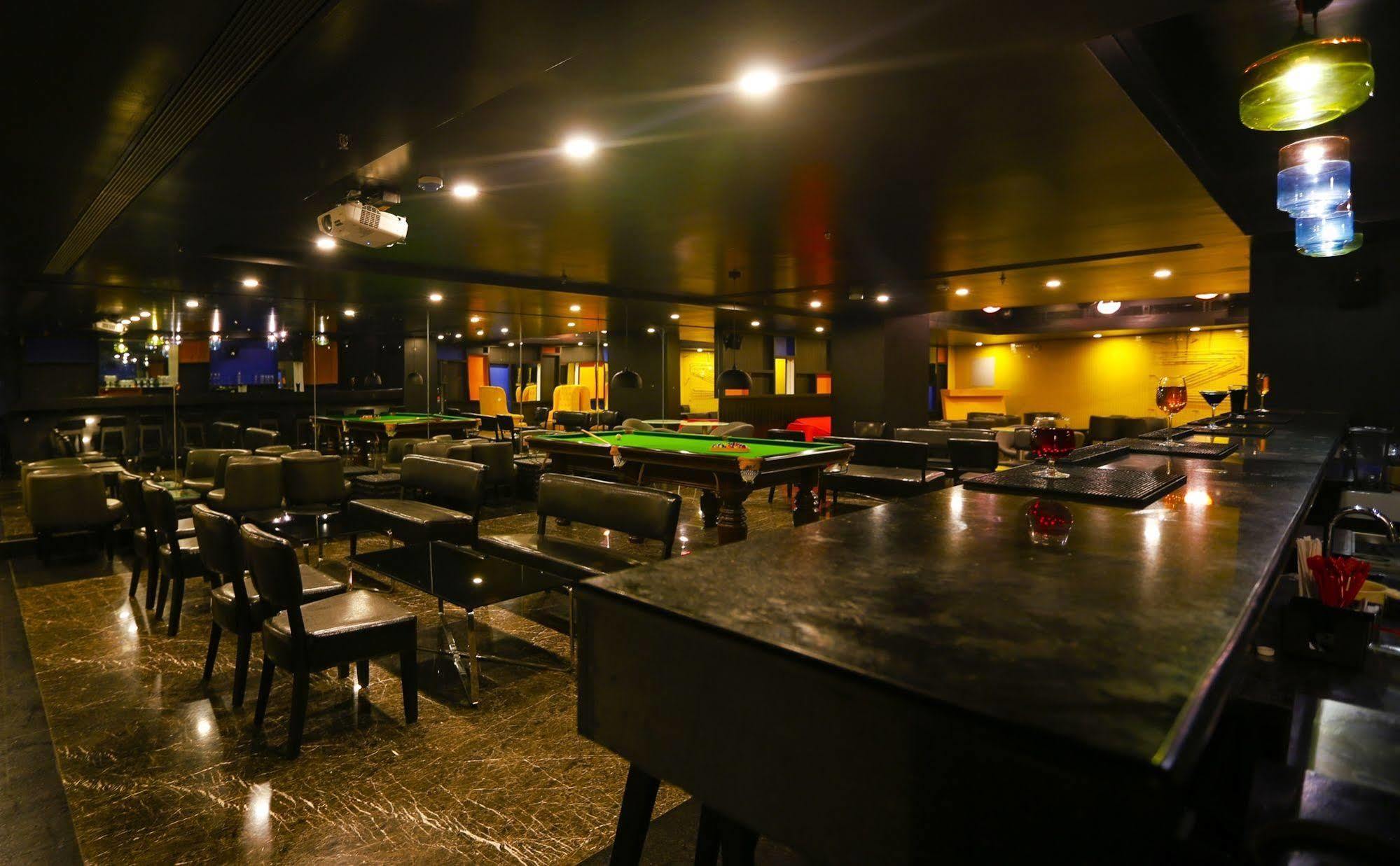 Hotel Zone By The Park, Orr, Chennai Extérieur photo